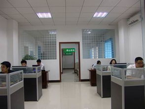 企業(yè)介紹 鋁箔餐具 煲仔飯鋁箔碗 一次性飯盒 佛山市偉箔鋁箔制品模具機械廠